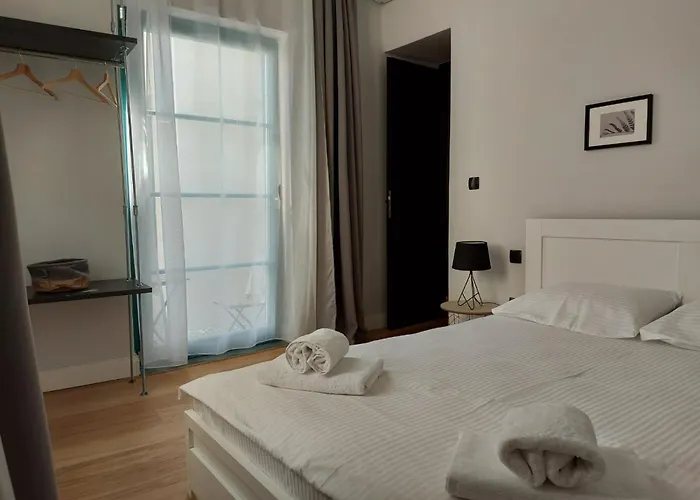 Ermoupolis Hidden Gems Apartmán *