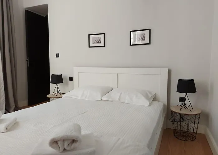 Ermoupolis Hidden Gems Apartmán *